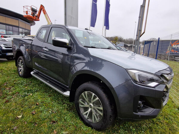ISUZU D-MAX SPACE N60+ ISLAY GRYA MICA