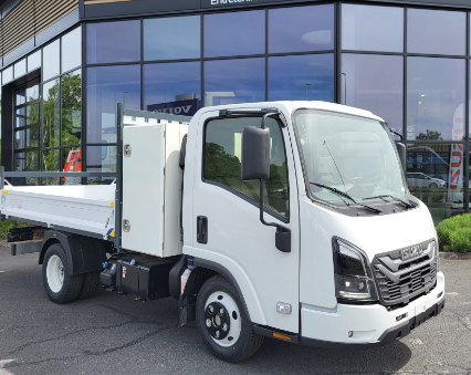 Isuzu M27 Benne Coffre neuf (Ref 2026-200)